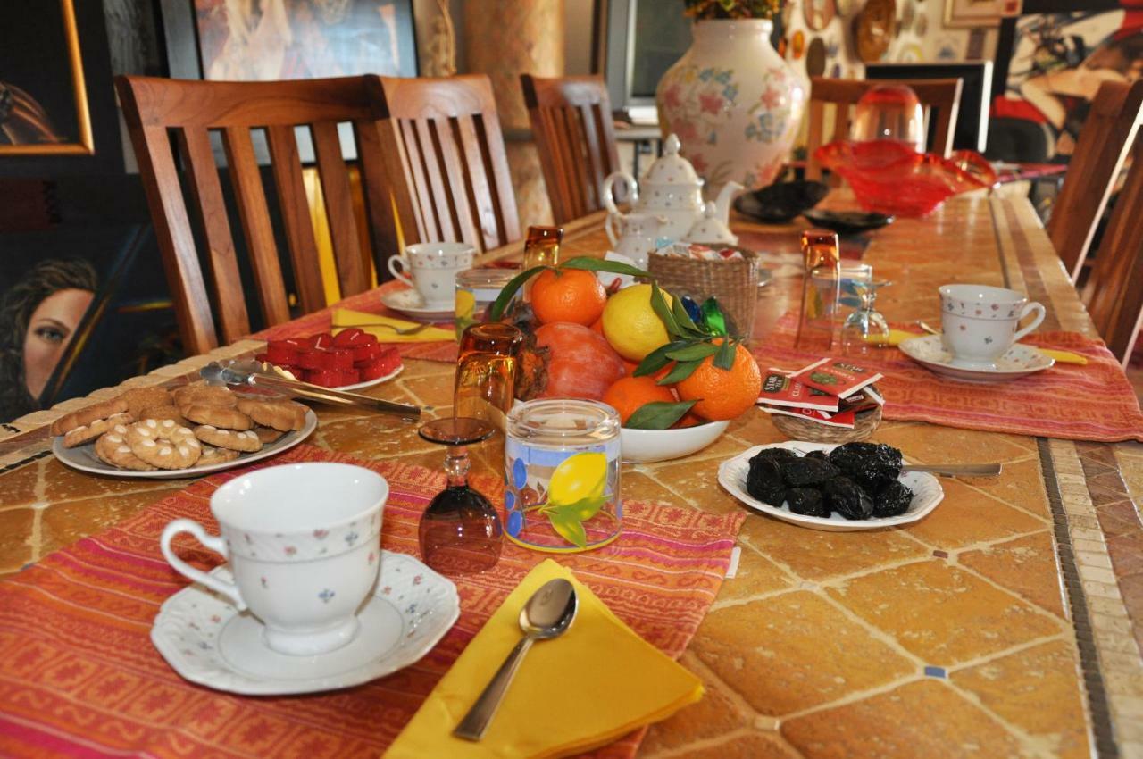 אוציירי Casa D' Artista B&B מראה חיצוני תמונה