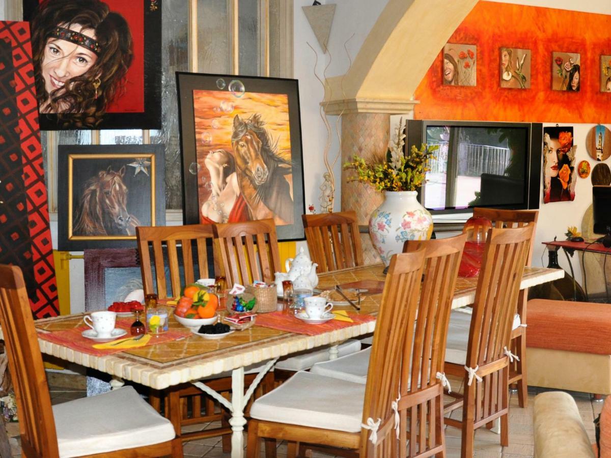 אוציירי Casa D' Artista B&B מראה חיצוני תמונה
