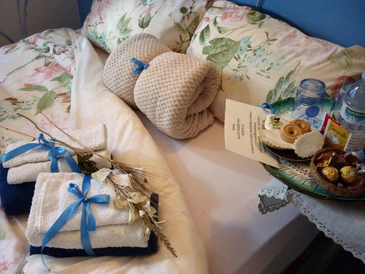 אוציירי Casa D' Artista B&B מראה חיצוני תמונה