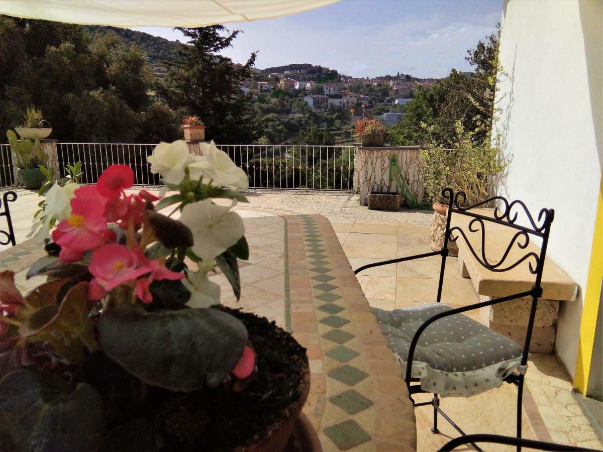 אוציירי Casa D' Artista B&B מראה חיצוני תמונה
