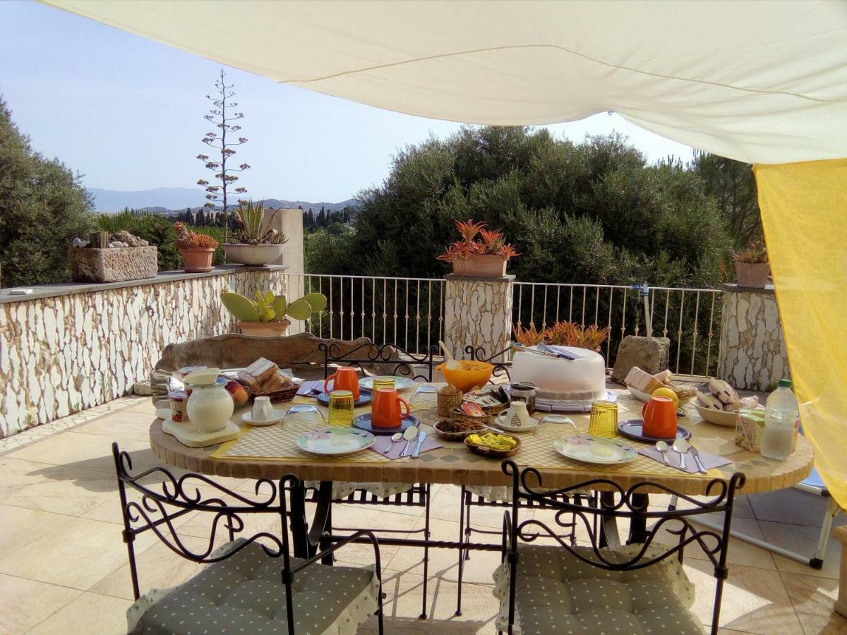אוציירי Casa D' Artista B&B מראה חיצוני תמונה