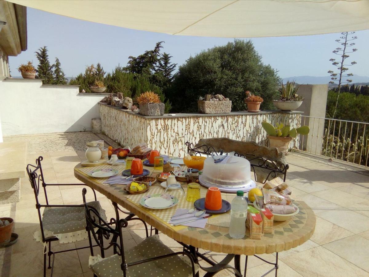 אוציירי Casa D' Artista B&B מראה חיצוני תמונה